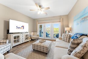 The Nest At Point One 3 Bedroom Condo by RedAwning