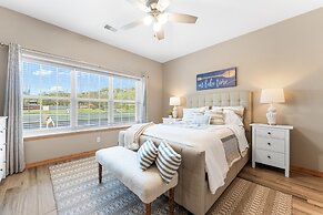 The Nest At Point One 3 Bedroom Condo by RedAwning