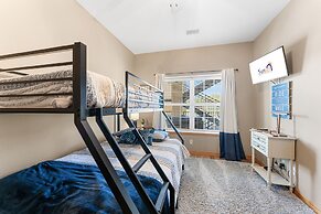 The Nest At Point One 3 Bedroom Condo by RedAwning