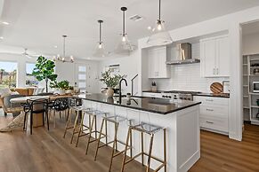 The Sapphire Blanc 5 Bedroom Home