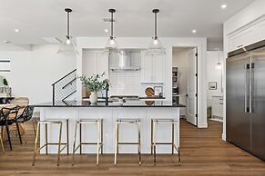 The Sapphire Blanc 5 Bedroom Home