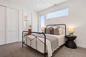 The Sapphire Blanc 5 Bedroom Home