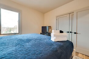 Traverse City Condo w/ Balcony: Walk to Downtown!