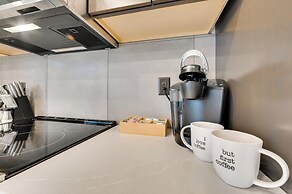 Traverse City Condo w/ Balcony: Walk to Downtown!