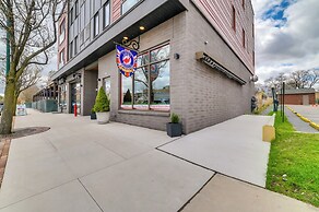 Traverse City Condo w/ Balcony: Walk to Downtown!