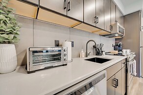 Traverse City Condo w/ Balcony: Walk to Downtown!