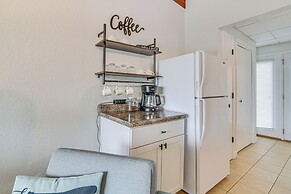 Kimberling City Condo w/ Lake Views & Pool Access