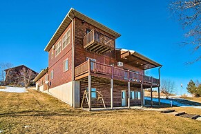 The Lodge in Powersville w/ Game Room & Fire Pit