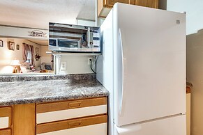 Charming Spirit Lake Home - 6 Mi to Arnolds Park!