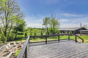 Dry Ridge Farmhouse w/ Hot Tub + Game Room!