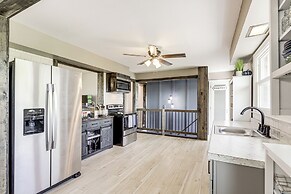 Dry Ridge Farmhouse w/ Hot Tub + Game Room!