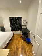Charming 3-bed Apartment in London