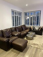 Charming 3-bed Apartment in London