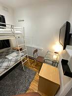 Charming 3-bed Apartment in London