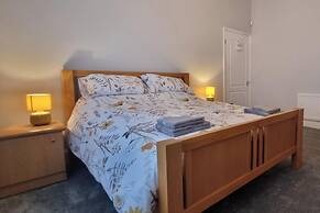 Headland - House - Sleeps5 - Pet Friendly - Garden