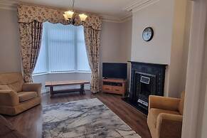 Headland - House - Sleeps5 - Pet Friendly - Garden