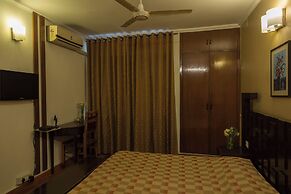Room in B&B - Hauz Khas 3 Rooms BnB