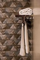 Room in B&B - Hauz Khas 3 Rooms BnB