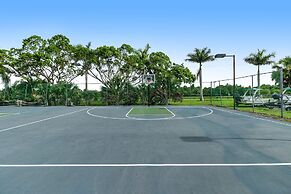 Port Of The Islands Resort