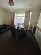 Immaculate 3-bed House in Luton