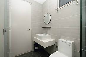 Cozy Skyline Retreat Trion KL - Level 63