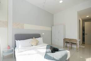 Cozy Skyline Retreat Trion KL - Level 63