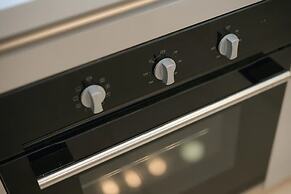 Cozy Skyline Retreat Trion KL - Level 63