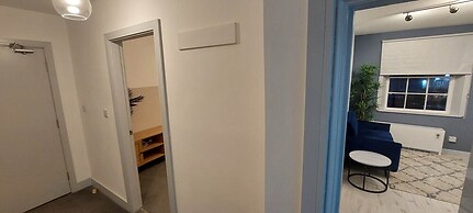 1 Bdr Modern Living in The Old Bank Hse