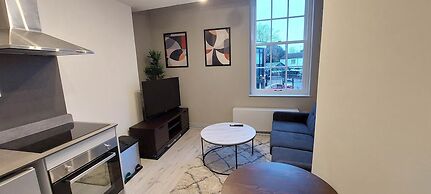 1 Bdr Modern Living in The Old Bank Hse