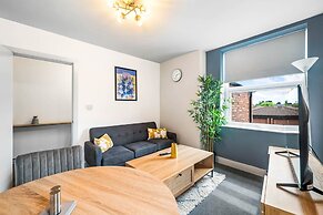 1 Bdr Modern Living in The Old Bank Hse