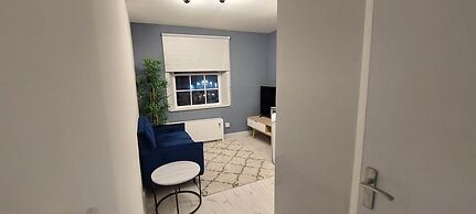 1 Bdr Modern Living in The Old Bank Hse