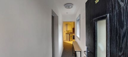 1 Bdr Modern Living in The Old Bank Hse