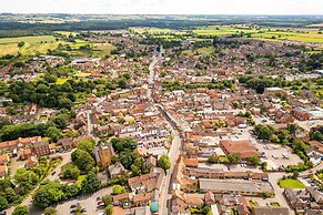 1 Bdr Modern Living in The Old Bank Hse