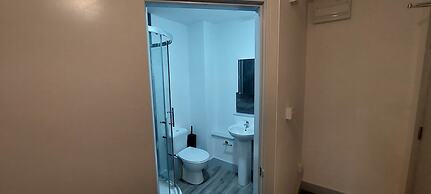 1 Bdr Modern Living in The Old Bank Hse