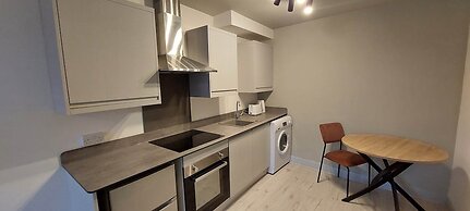 1 Bdr Modern Living in The Old Bank Hse