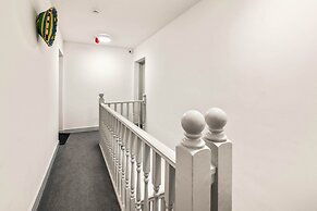 1 Bdr Modern Living in The Old Bank Hse