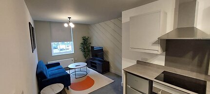 1 Bdr Modern Living in The Old Bank Hse