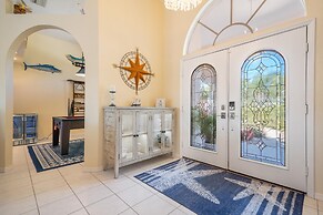 Luxury Long Waterview w Pool-kayaks-clubs-bikes