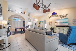 Luxury Long Waterview w Pool-kayaks-clubs-bikes