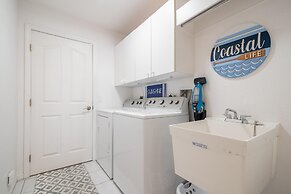 Luxury Long Waterview w Pool-kayaks-clubs-bikes