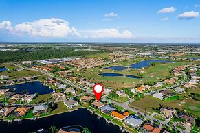 Luxury Long Waterview w Pool-kayaks-clubs-bikes