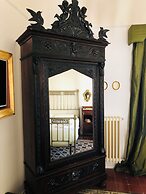 LA CASA SULLA PIAZZA