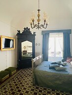 LA CASA SULLA PIAZZA