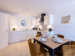 Victoria Square Two-bed Accommodation by Belvilla