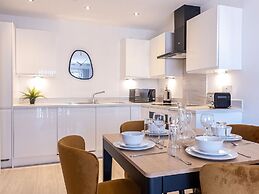 Victoria Square Two-bed Accommodation by Belvilla