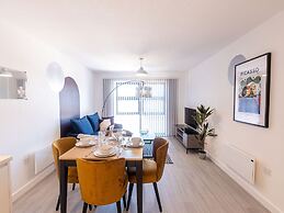 Victoria Square Two-bed Accommodation by Belvilla