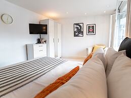 2BR Harbor View Near Babbacoombe Selfcheck-in