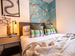 One Bed Apartment Gem Steps to City by Belvilla