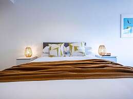 Xscape Fun Apartment One-bedroom by Belvilla