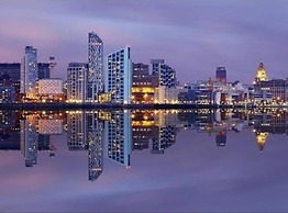 Liverpool at Cable Yard - Infinity Apartments